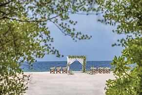 Anantara Kihavah Maldives Villas