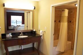 Hampton Inn & Suites Watertown
