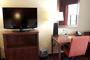 Hampton Inn & Suites Watertown