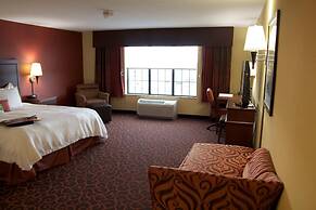 Hampton Inn & Suites Watertown
