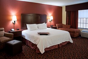 Hampton Inn & Suites Watertown