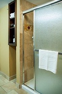 Hampton Inn & Suites Watertown