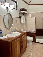 Gumbo Limbo Jungle Resort