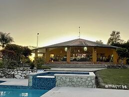 Gumbo Limbo Jungle Resort