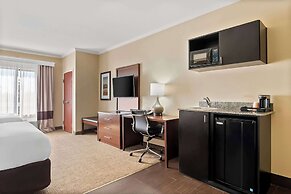 Comfort Suites
