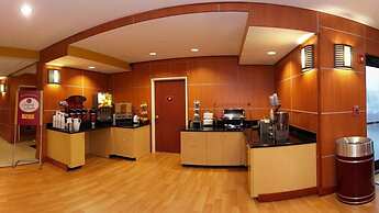 Comfort Suites