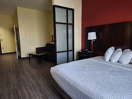 Days Inn & Suites by Wyndham Houston / West Energy Corridor