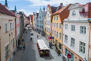 Meriton Old Town Garden Hotel