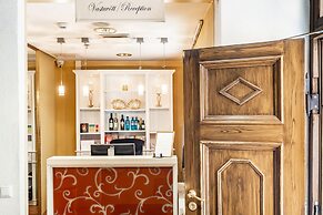 Meriton Old Town Garden Hotel