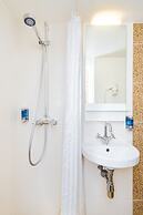 Meriton Old Town Garden Hotel