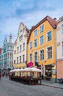 Meriton Old Town Garden Hotel