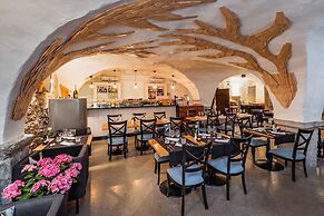 Meriton Old Town Garden Hotel