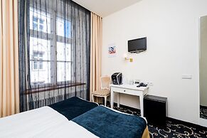 Meriton Old Town Garden Hotel