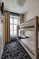 Meriton Old Town Garden Hotel