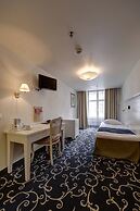 Meriton Old Town Garden Hotel