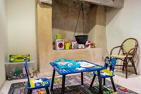 Meriton Old Town Garden Hotel