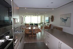 Kirra Surf Apartments