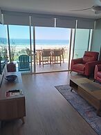 Kirra Surf Apartments
