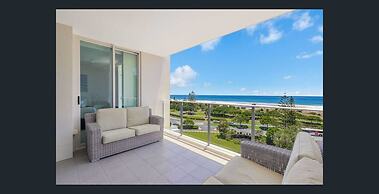 Kirra Surf Apartments