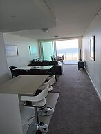 Kirra Surf Apartments