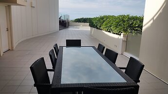 Kirra Surf Apartments