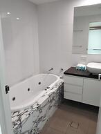 Kirra Surf Apartments