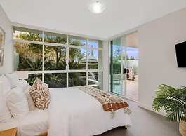 Kirra Surf Apartments