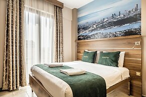The Pera Hotel