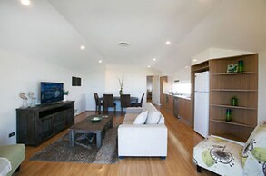 Caves Coastal Bar & Bungalows