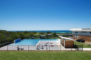 Caves Coastal Bar & Bungalows