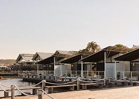 Caves Coastal Bar & Bungalows