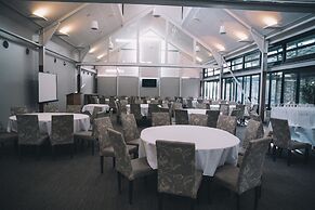 Caves Coastal Bar & Bungalows