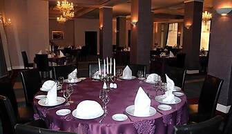 Hotel Dumbrava