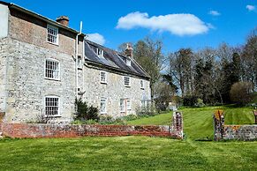 Rollestone Manor