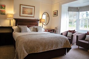 Rollestone Manor