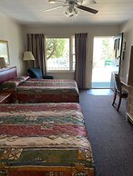 The Lionstone Inn Motel and Cottages