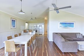 Hotel NRMA Ocean Beach Holiday Resort, Umina Beach, Australia - Lowest ...