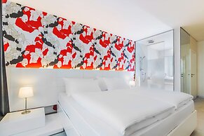 NH Bratislava Gate One