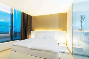 NH Bratislava Gate One