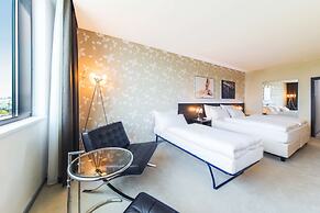 NH Bratislava Gate One