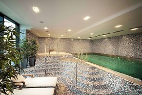 NH Bratislava Gate One