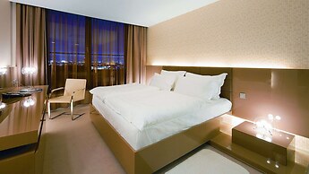 NH Bratislava Gate One