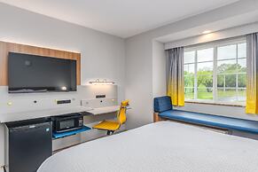 Microtel Inn & Suites by Wyndham Montgomery