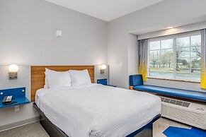 Microtel Inn & Suites by Wyndham Montgomery