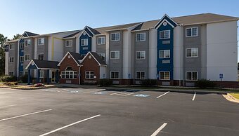 Microtel Inn & Suites by Wyndham Montgomery