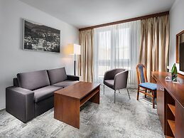 Pinia Hotel & Resort
