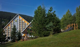 Pinia Hotel & Resort