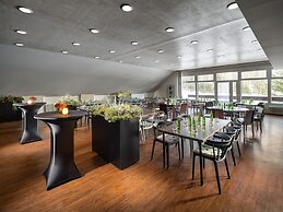 Pinia Hotel & Resort