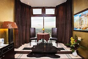 Triumph Palace Boutique Hotel