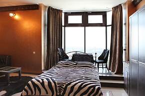 Triumph Palace Boutique Hotel